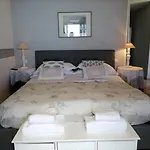 Bed and Breakfast La Serra Sul Mare 4*