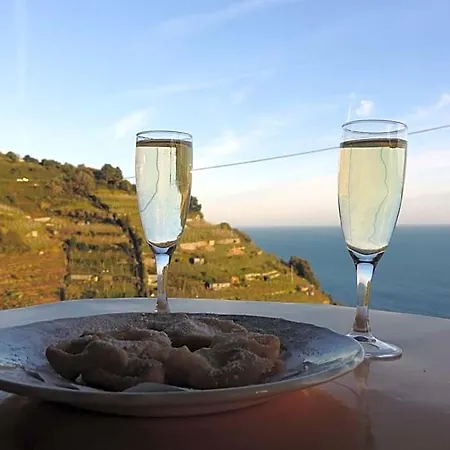 La Serra Sul Mare Bed & Breakfast 4*